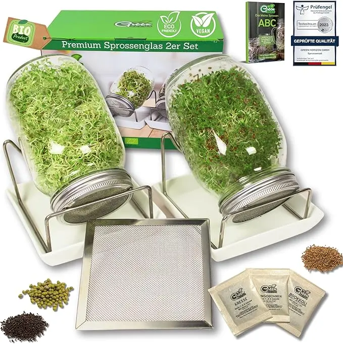 nachhaltige Keimgeräte im Vergleich: Das 2er Set Sprossengläser von Green SEEDS mit Keramikschale und Edelstahlgitter.

