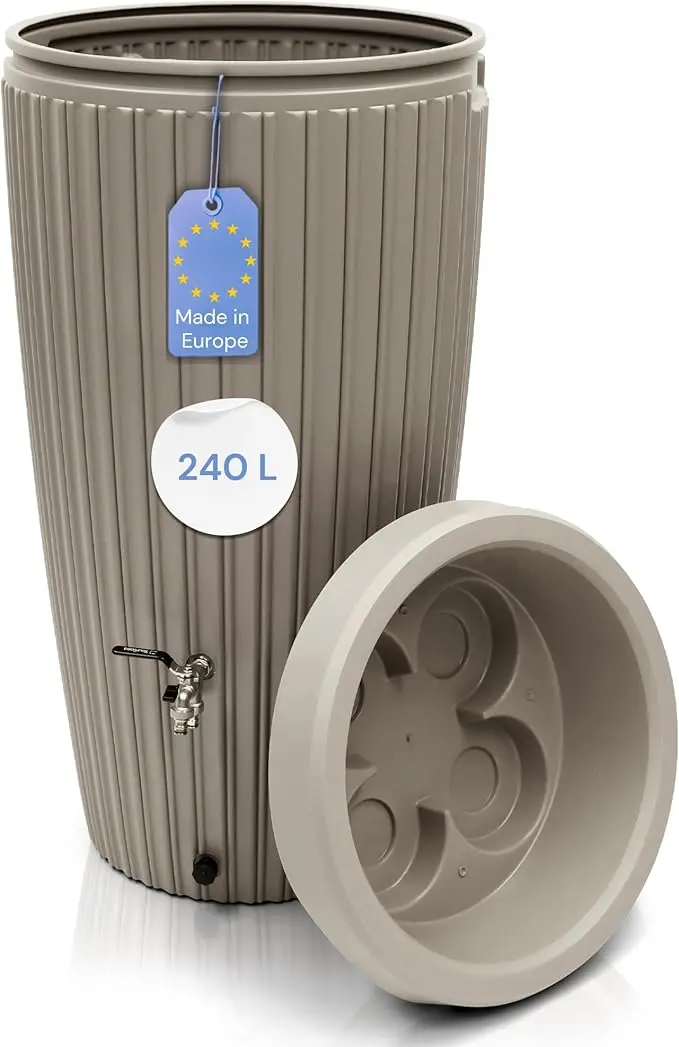 nachhaltige Regentonnen im Vergleich: Der YourCasa RainCatcher aus Recycling-Kunststoff mit massivem Messinghahn.