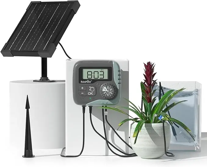 nachhaltige Solar-Bewässerungssysteme im Vergleich: Das RAINPOINT 15P Bewässerungsset für 15 Pflanzen mit LCD-Steuerung.