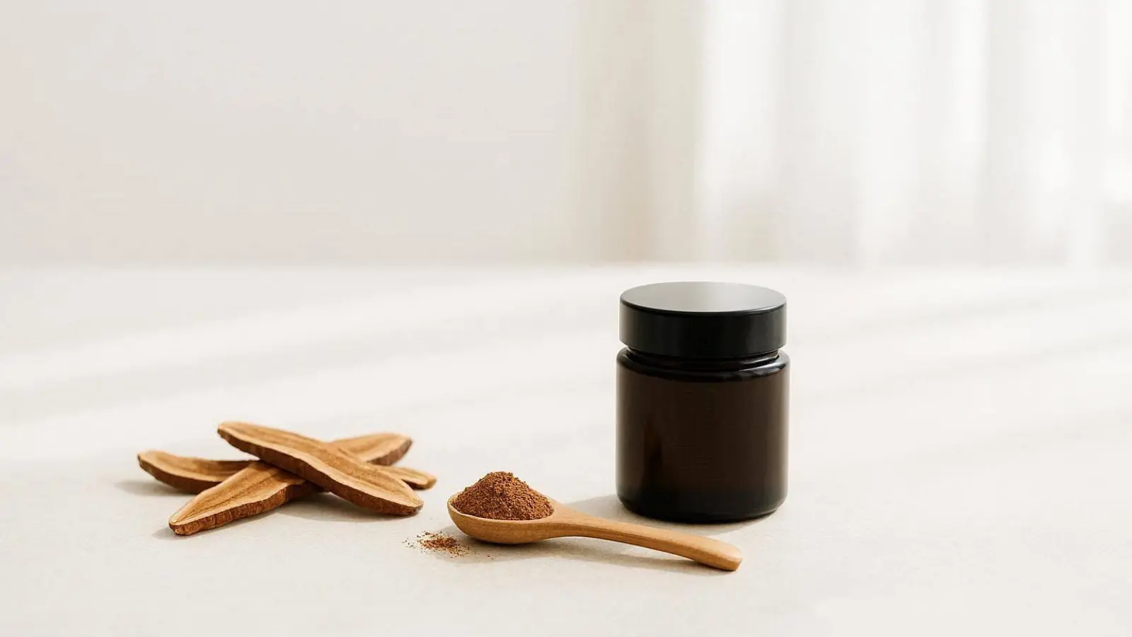 Ein minimalistischer und hochwertiger Vergleich zeigt, wie nachhaltige Vitalpilze als reine Extrakte die Gesundheit unterstützen können.