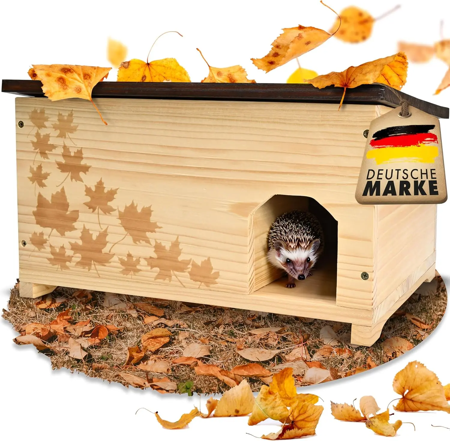 Ein fachlicher Vergleich zeigt, wie nachhaltige Igelhäuser von Gartengäste durch FSC-zertifiziertes Holz und eine Bolzenfixierung am Dach überzeugen.