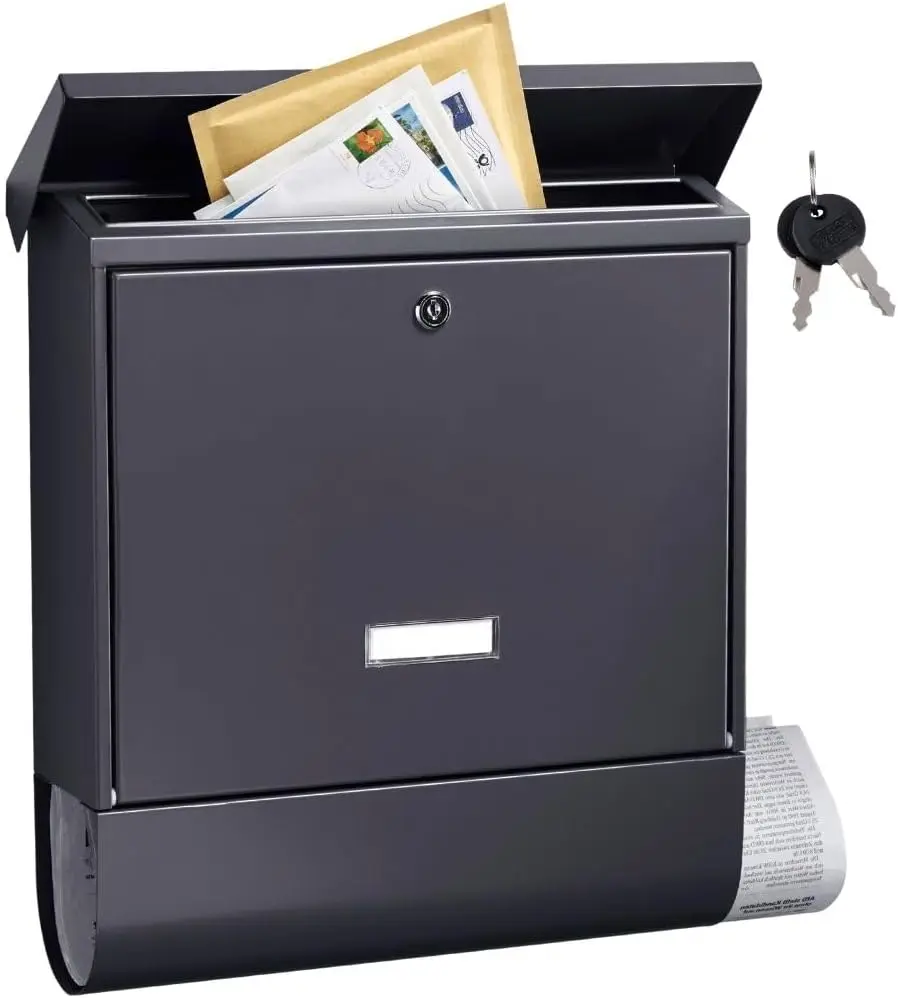 Ein fachlicher Vergleich zeigt den BURG-WÄCHTER AMZ 2500 Briefkasten aus verzinktem Stahl als langlebige Lösung für den Hauseingang.