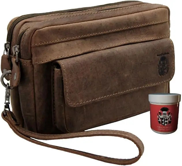 Ein fachlicher Vergleich zeigt die handgefertigte Herrentasche von Freiherr von Maltzahn aus naturbelassenem Leder