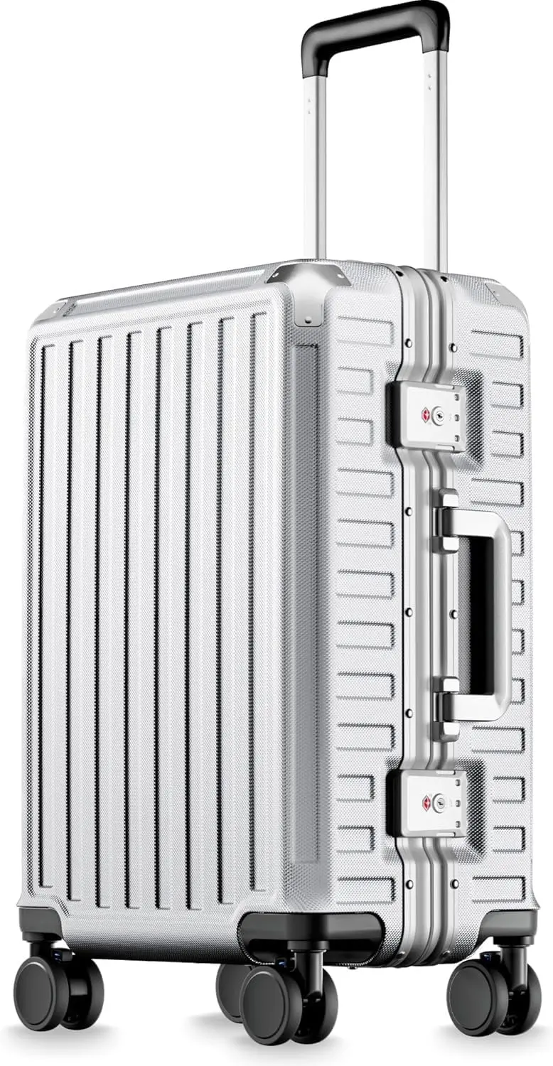Ein fachlicher Vergleich zeigt den LUGGEX Reisekoffer aus recyceltem Polycarbonat als langlebige Lösung für Vielflieger