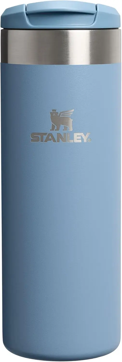 Ein fachlicher Vergleich zeigt Stanley Aerolight Transit als nachhaltige Thermobecher Lösung aus leichtem Edelstahl