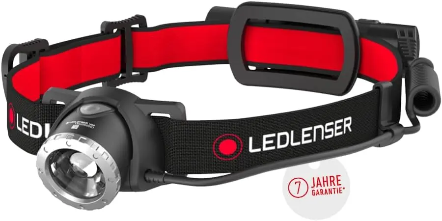 Ledlenser H8R im Vergleich nachhaltiger Stirnlampen mit wiederaufladbarem Lithium-Ionen-Akku, bis zu 600 Lumen und fokussierbarem Lichtkegel.
